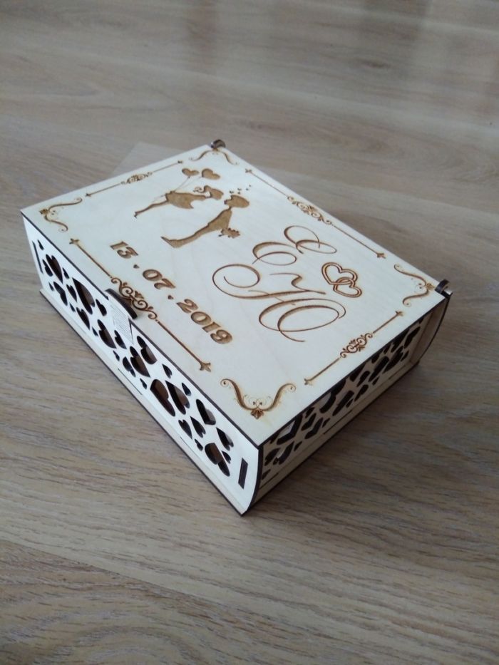 Beautiful Personalised Engraved Wooden Box Free DXF File
