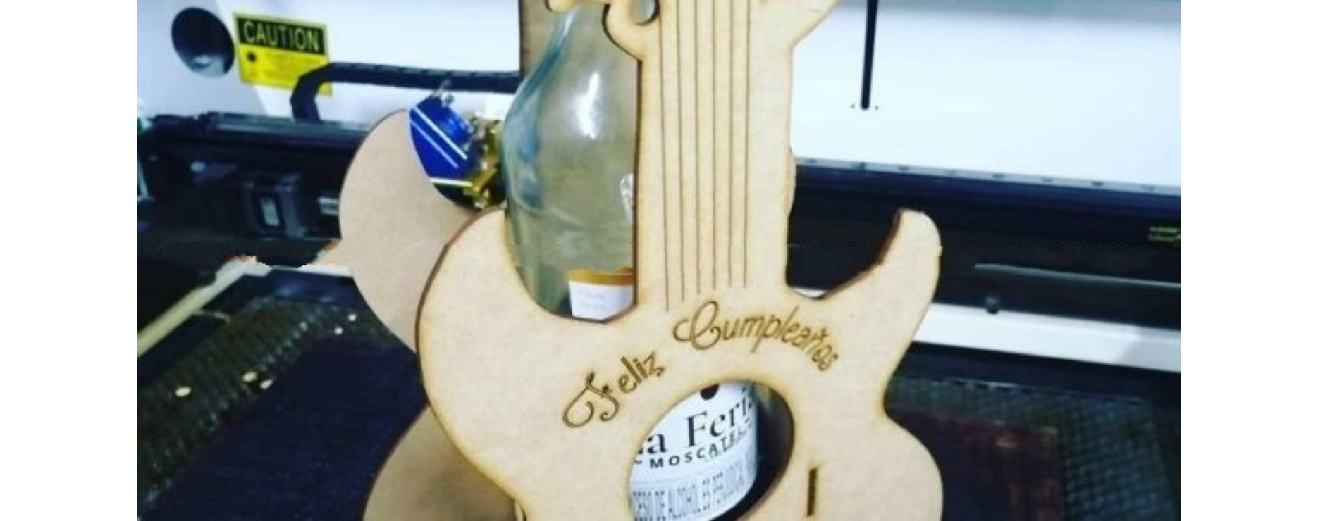 Caja Vino Guitarra For Laser Cut Free DXF File