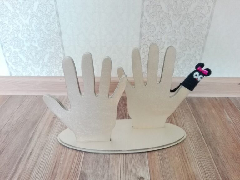 Finger Puppet Stand For Laser Cutting Free Vector File