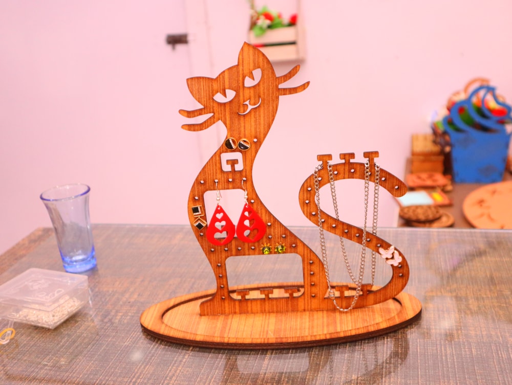 Laser Cut Cat Jewelry Stand Plywood 3mm Free Vector File