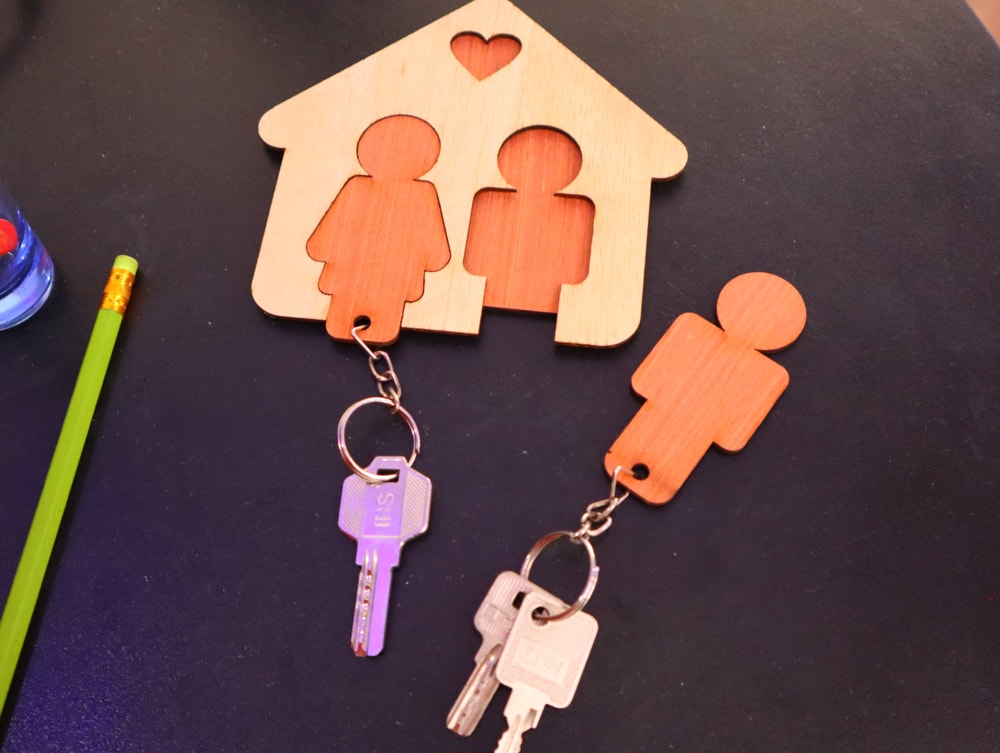 Laser Cut Couple Key Holder 3mm Free DXF File