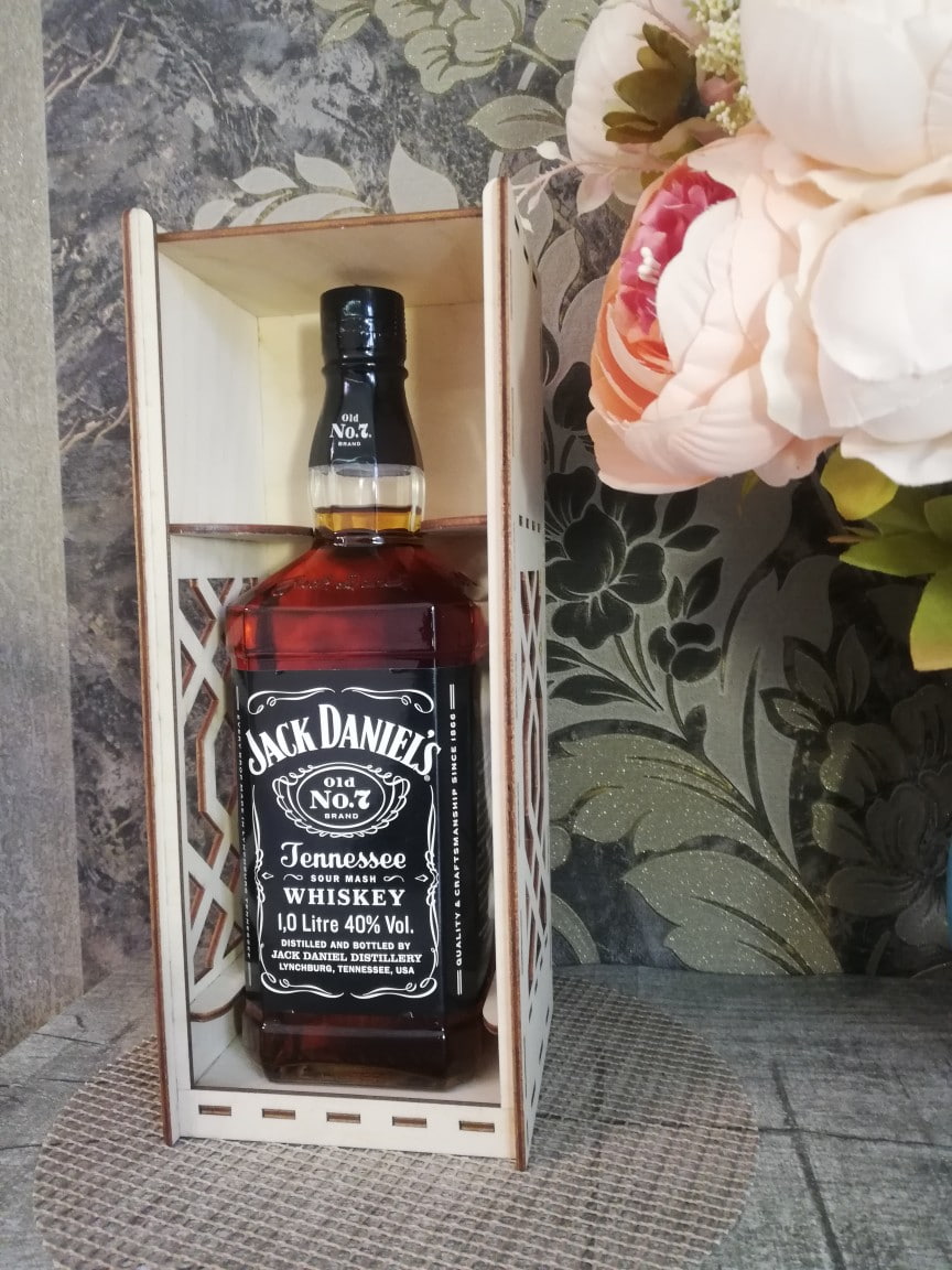 Laser cut Jack Daniel 3mm Wine Gift Box Free Vector File
