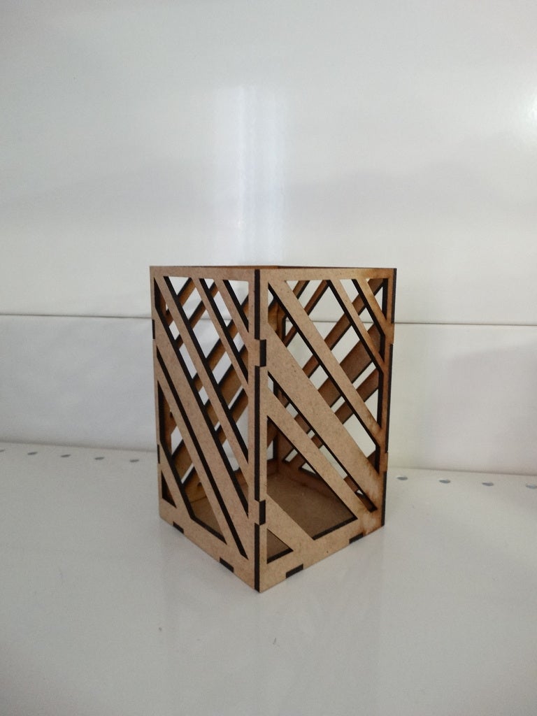 Laser Cut Modern Pencil Holder For Office Table 3mm Free DXF File