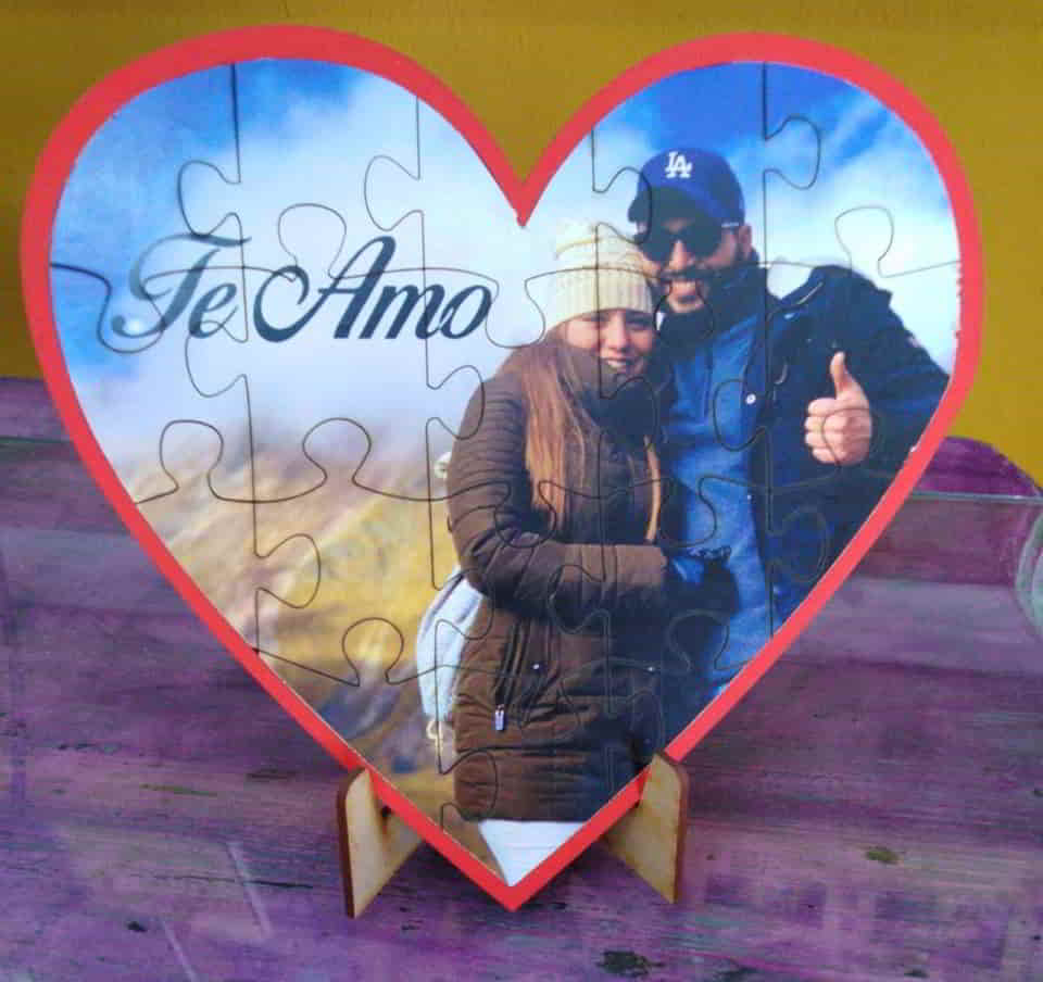 Laser Cut Wooden Couple Photo Frame Wooden Heart Photo Stand Free DXF File