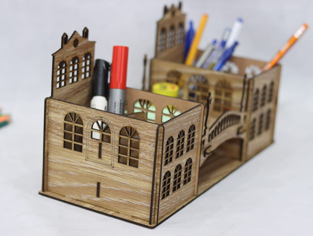Retro Pen Holder Vintage Pencil Holder Desk Organizer Laser Cut Free Vector File