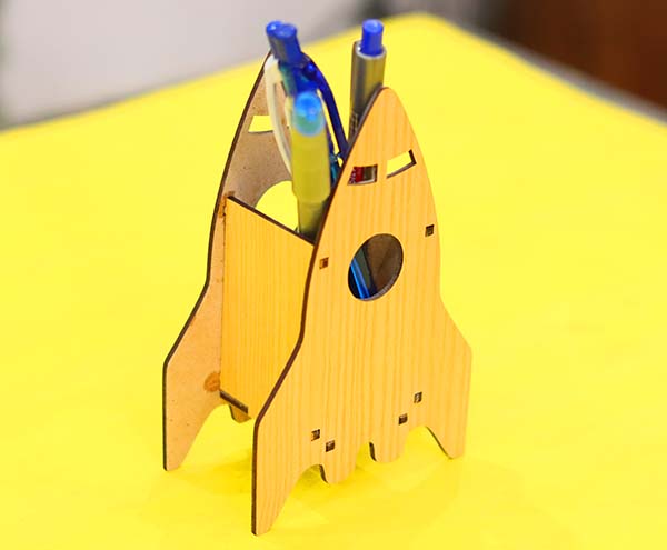 Rocket Shape Pen Holder Pencil Organizer 3mm Laser Cut Free Vector File