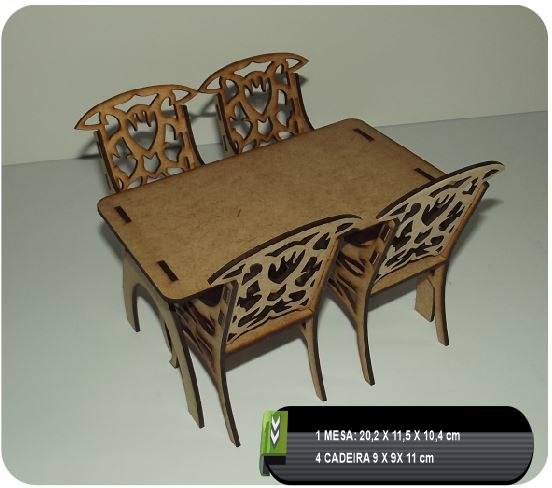 Table And Chairs Free DXF File