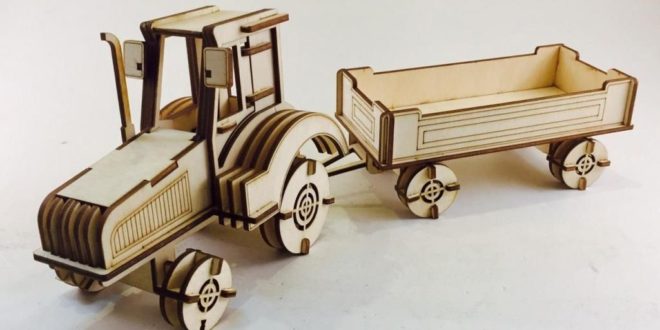 Traktor For Laser Cut Free DXF File